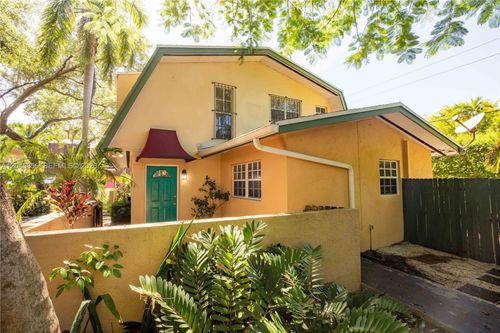 2953-2945 Day Ave, Miami, FL, 33133-7204 | Card Image