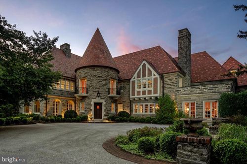 648 Creighton Rd, VILLANOVA, PA, 19085-2034 | Card Image