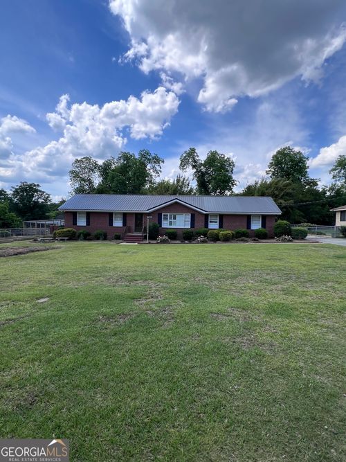 2205 Stonewall St, Dublin, GA, 31021-2829 | Card Image