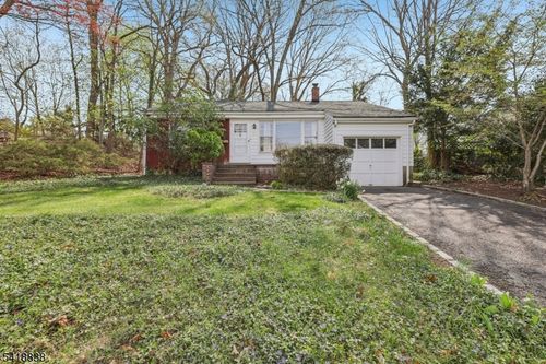 24 Pearl St, Summit, NJ, 07901-3802 | Card Image