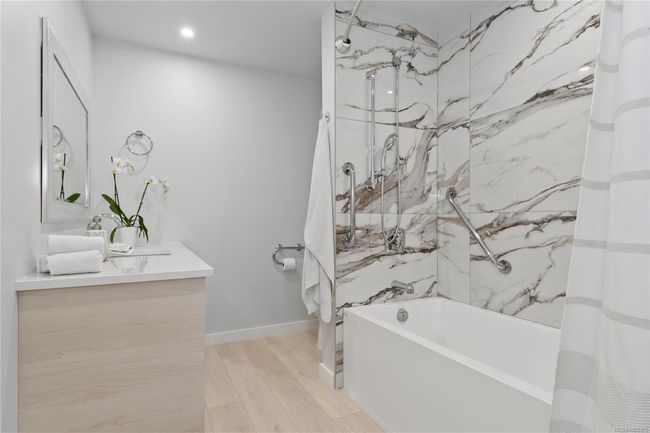 Ensuite has heated floors, and a bidet. | Image 20