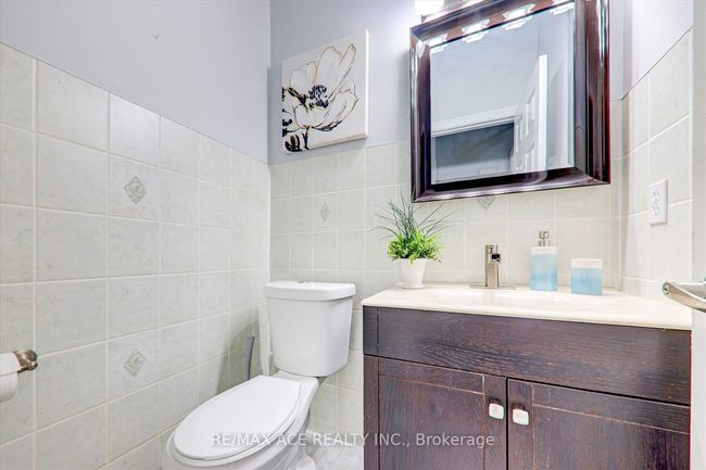 62 Saffron Cres, House other with 6 bedrooms, 5 bathrooms and 4 parking in Brampton ON | Image 18