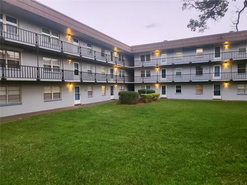 apt-201c-333 Lake Howard Dr Nw, WINTER HAVEN, FL, 33880-2311 | Card Image