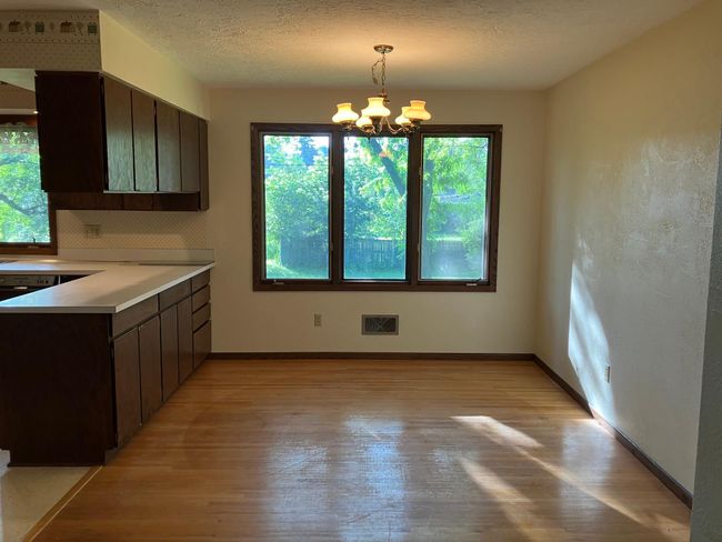 Dining area | Image 4