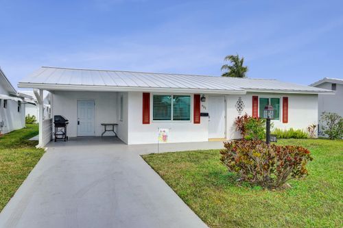 901 Sw 6th Ave, Boynton Beach, FL, 33426-4738 | Card Image