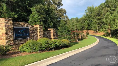 25-1061 Apalachee Meadows Dr, Madison, GA, 30650-3794 | Card Image