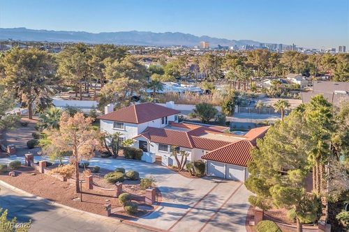 2868 Vista Del Sol Ave, Las Vegas, NV, 89120-3610 | Card Image