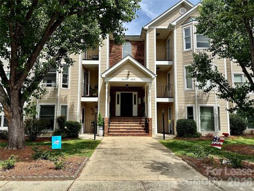 10240 Rose Meadow Ln, Charlotte, NC, 28277-8654 | Card Image