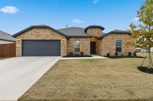 437 Falcon Way, Azle, TX, 76020-2769 | Card Image