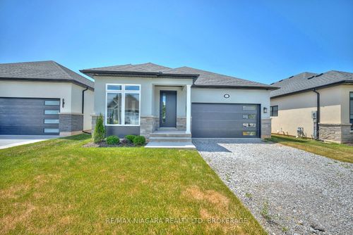 21 Sunrise Crt N, Ridgeway, ON, L0S1N0 | Card Image