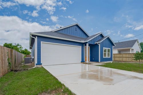 515 Briarcliff Dr, Houston, TX, 77076-5113 | Card Image