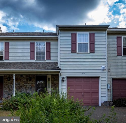 512 Campus Dr, PERKASIE, PA, 18944-2397 | Card Image