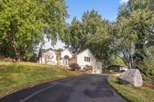 2975 Egan Ave, Eagan, MN, 55121-1311 | Card Image