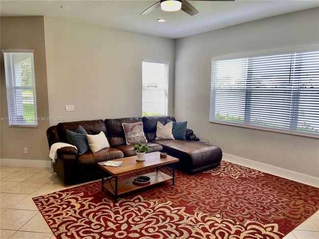3886 W Whitewater Ave, House other with 4 bedrooms, 3 bathrooms and null parking in Weston FL | Image 15