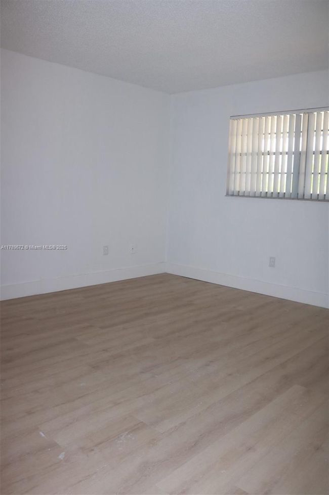 B304 - 3490 Foxcroft Rd, Condo with 2 bedrooms, 2 bathrooms and null parking in Miramar FL | Image 32