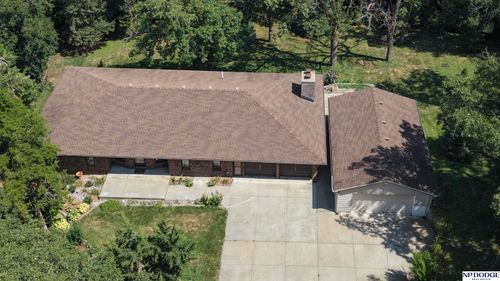 27612 Fontanelle Oaks Cir, Nickerson, NE, 68044-2567 | Card Image