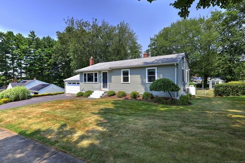 64 Oriole Ln, Milford, CT, 06460-6715 | Card Image