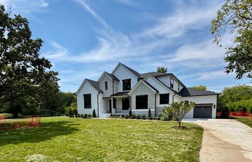 4815 Granny White Pike, Nashville, TN, 37220-1050 | Card Image