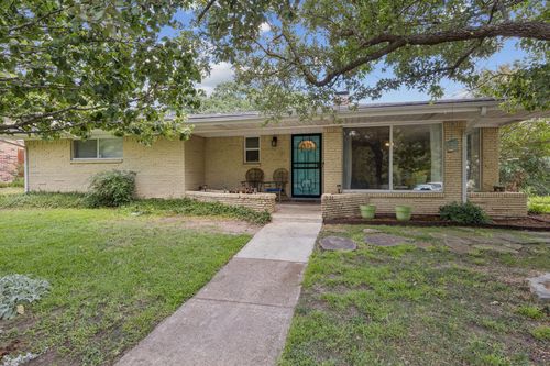 3206 Rock Bluff Dr, Dallas, TX, 75227-5649 | Card Image