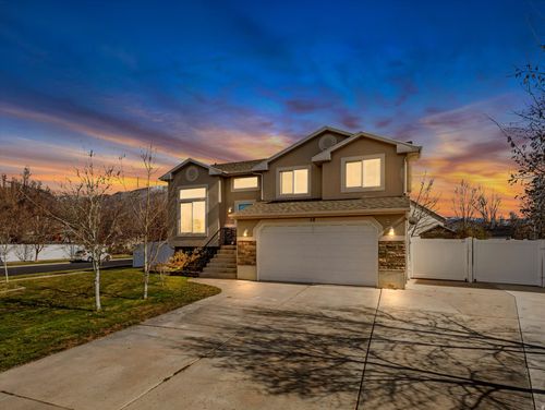 58 N Country Bend Rd, Farmington, UT, 84025 | Card Image