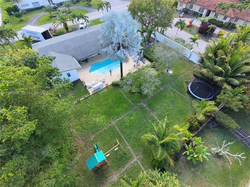 8495-8495 Sw 141st St, Palmetto Bay, FL, 33158-1044 | Card Image