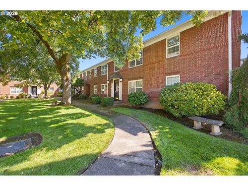 d-304 E 12th St, Vancouver, WA, 98660-3254 | Card Image