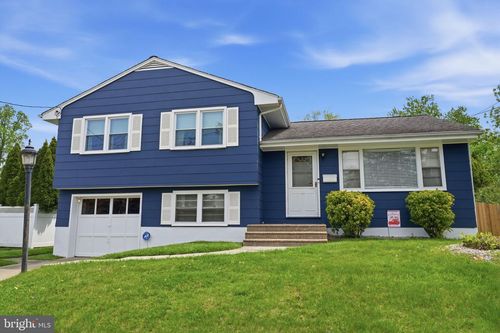 22 Valley View Rd, Hamilton, NJ, 08620-2639 | Card Image