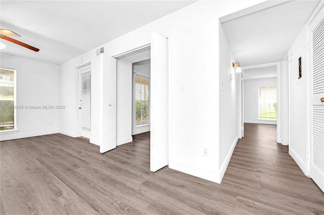 APT-811 - 833 Riverside Dr, Condo with 2 bedrooms, 1 bathrooms and null parking in Coral Springs FL | Image 16