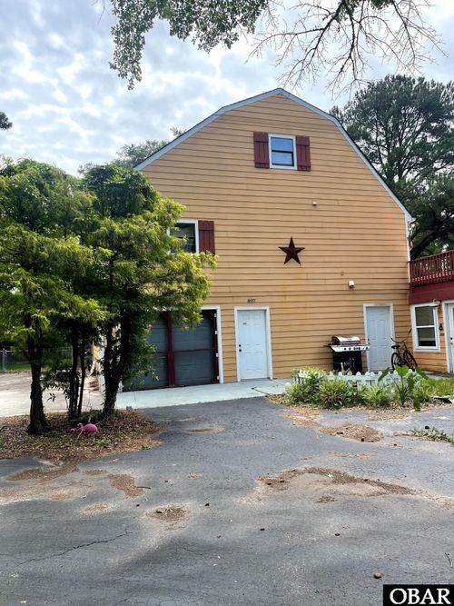 897 Emeline Ln, Kitty Hawk, NC, 27949-4271 | Card Image