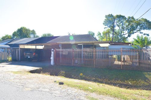 1282 Hopper Rd, Houston, TX, 77037-3527 | Card Image