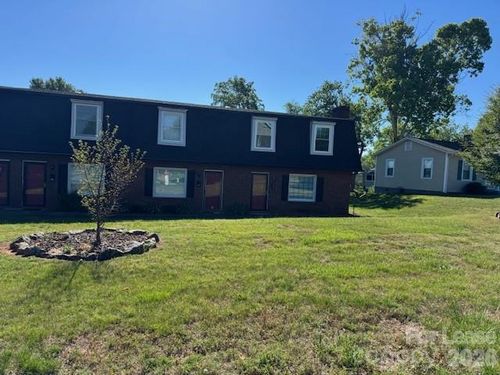 1334 12th Street Ne, Hickory, NC, 28601 | Card Image