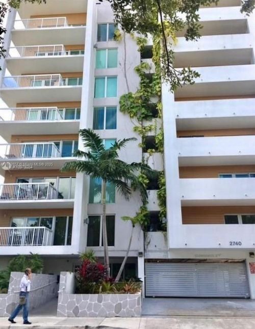 apt-403-2740 Sw 28th Ter, Coconut Grove, FL, 33133-3771 | Card Image