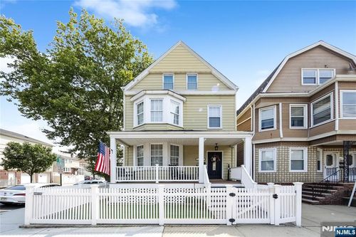 415 Davis Ave, Harrison, NJ, 07029-1509 | Card Image