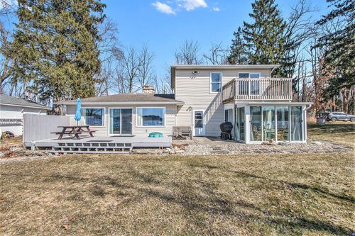 51066 Maple Rd, Marcellus, MI, 49067-9735 | Card Image