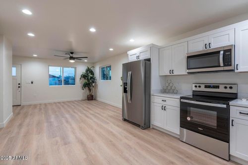 a-1645 E Monroe St, Phoenix, AZ, 85034-1218 | Card Image