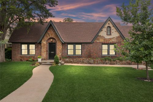 616 Newell Ave, Dallas, TX, 75223-1158 | Card Image