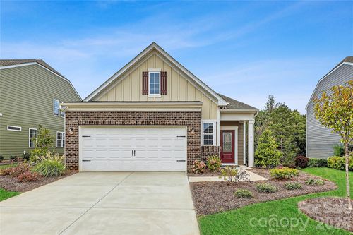 1019 Lookout Shoals Dr, Fort Mill, SC, 29715-2541 | Card Image