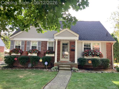 4237 Wakefield Rd, Berkley, MI, 48072-3464 | Card Image