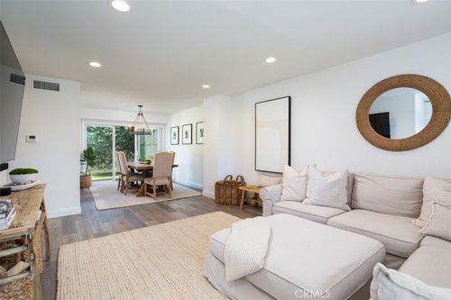 2452 Vista Hogar, Newport Beach, CA, 92660-4000 | Card Image