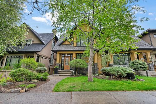 720 4 St Nw, Calgary, AB, T2N1P2 | Card Image