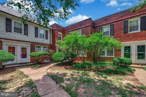 apt-696-2600 16th St S, ARLINGTON, VA, 22204-4949 | Card Image