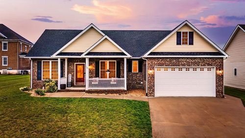 14 Old Oak Dr, STUARTS DRAFT, VA, 24477-3069 | Card Image