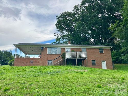 2687 Ellis Deal Ave, Valdese, NC, 28690-9526 | Card Image