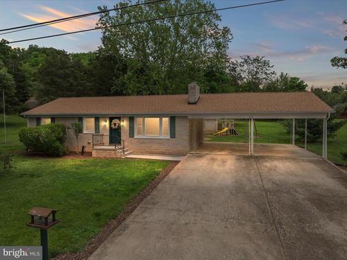 850 Virginia Cir, STRASBURG, VA, 22657-2534 | Card Image