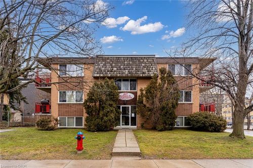 b-807 Robinson St, Burlington, ON, L7R2L4 | Card Image