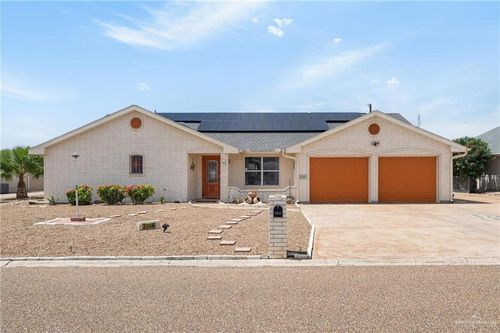 7416 Golf Dr, Mission, TX, 78572-8958 | Card Image