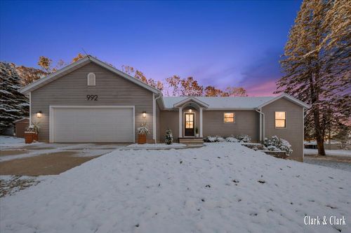 992 N Washington Rd, Lowell, MI, 49331-1188 | Card Image