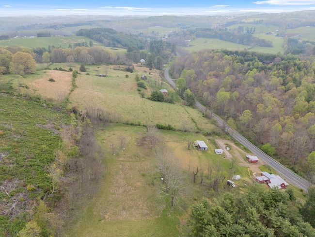 860 Floyd Hwy S, House other with 3 bedrooms, 2 bathrooms and null parking in Floyd VA | Image 77
