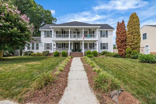 1309 Hawaiian Dr, Virginia Beach, VA, 23454-1303 | Card Image