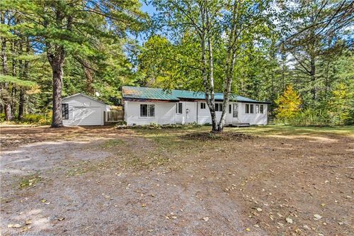 19473 Highway 41, Cloyne, ON, K0H1K0 | Card Image